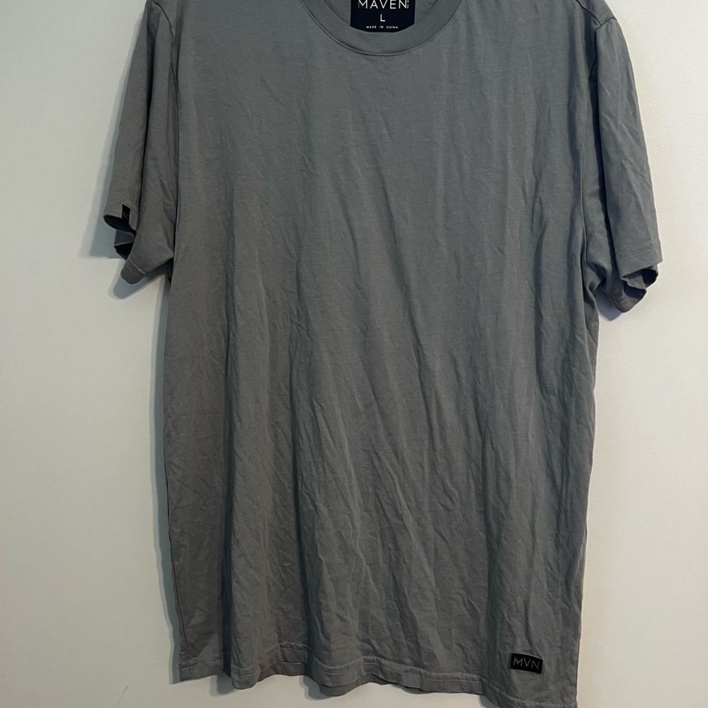 Maven Gray Short Sleeve Men's Tee